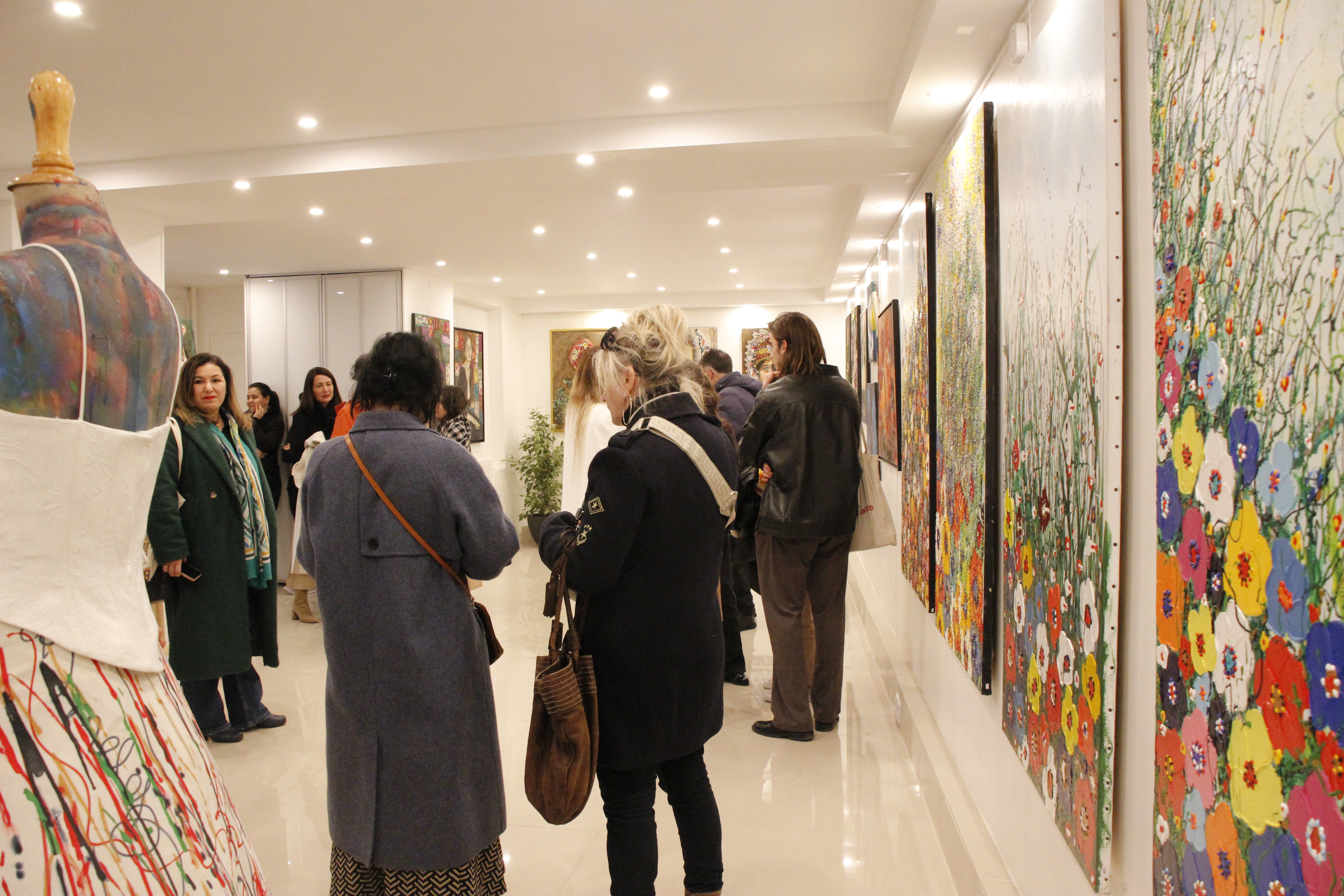 Exhibition featuring works of 4 Turkish female painters opens in Paris