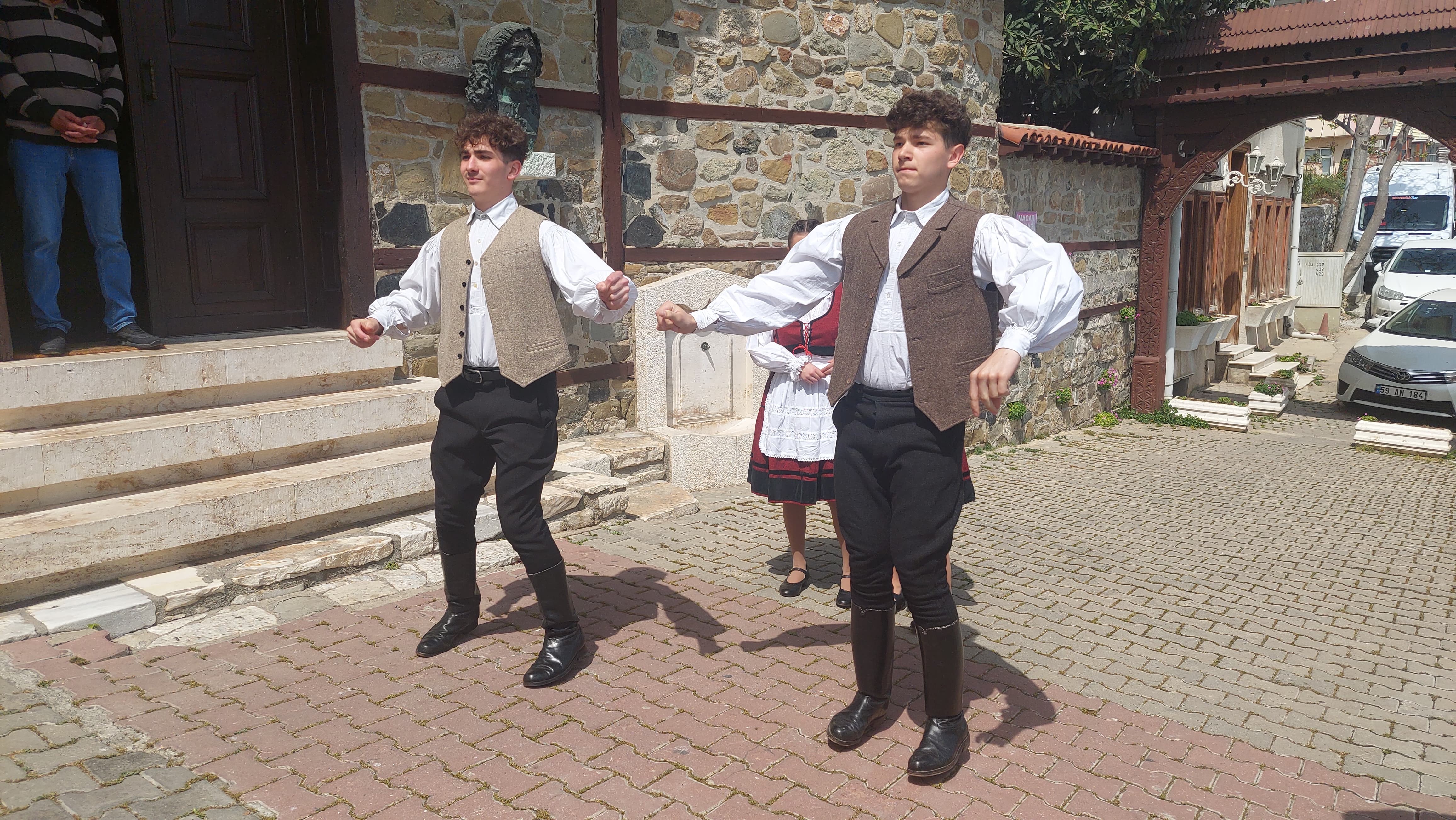 Hungarian students visit Turkish museum where Hungarian prince took refuge