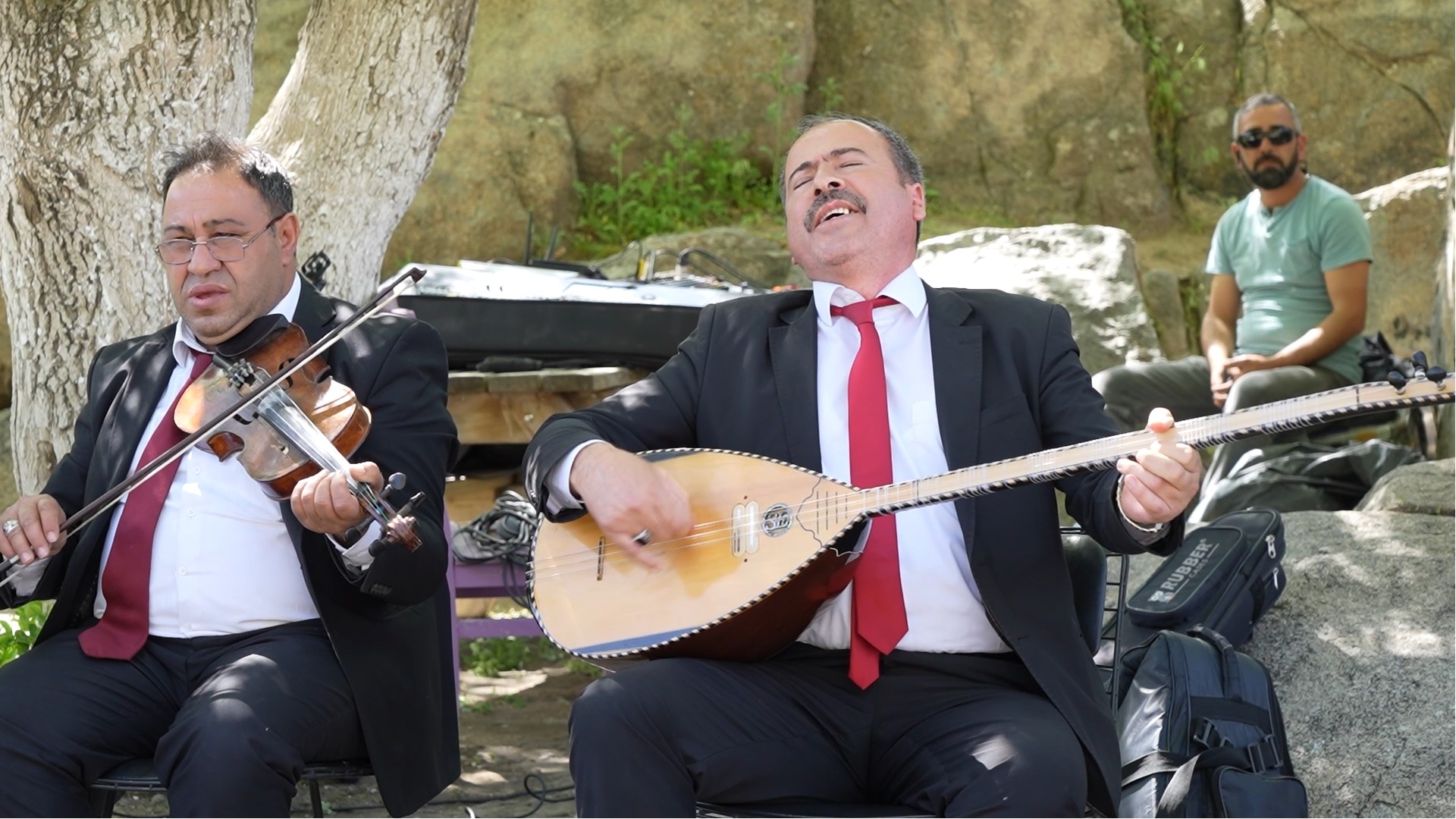 Bozlak folk songs echo in historical site during Tourism Week