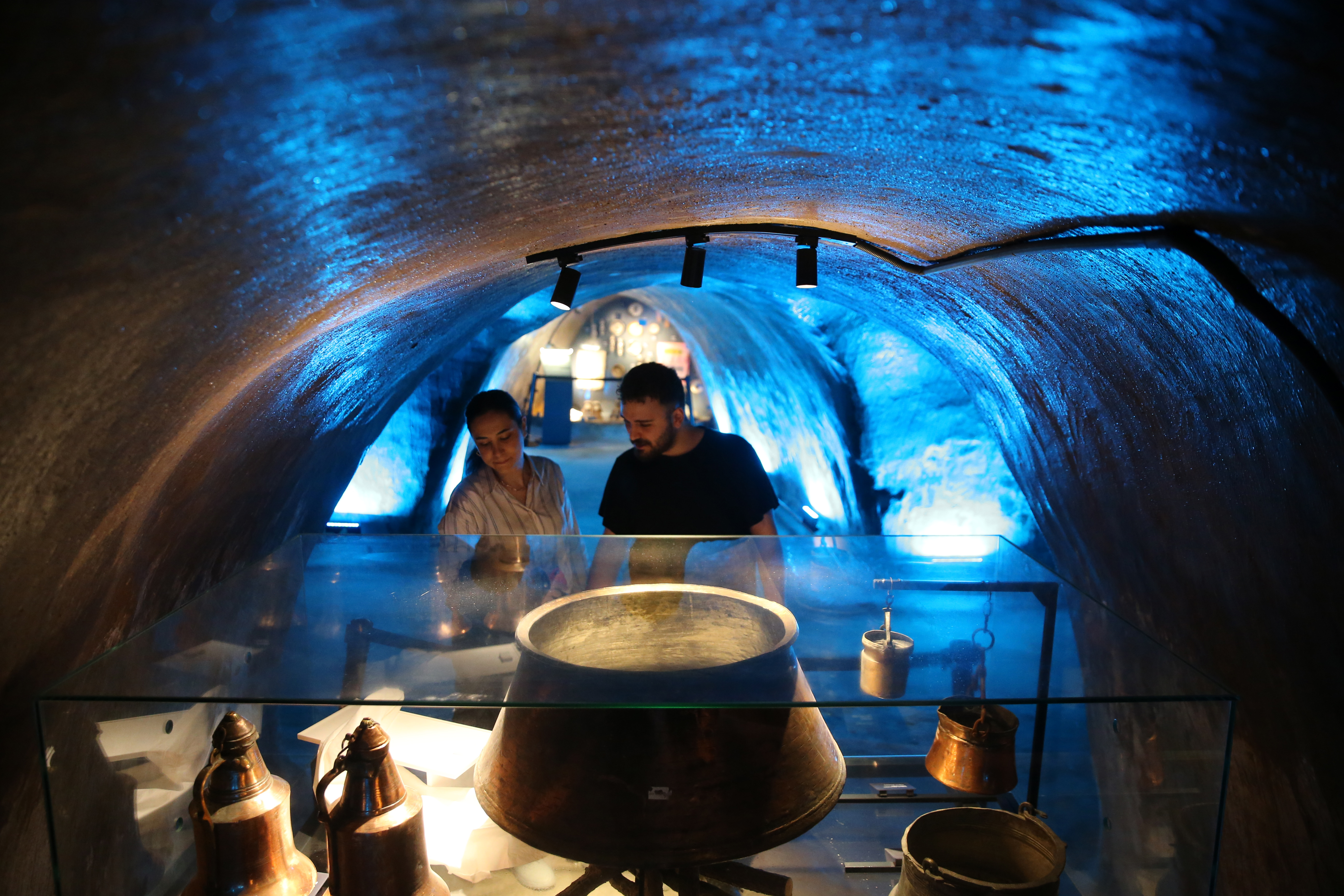 Historical cistern in Türkiye takes visitors on journey through time