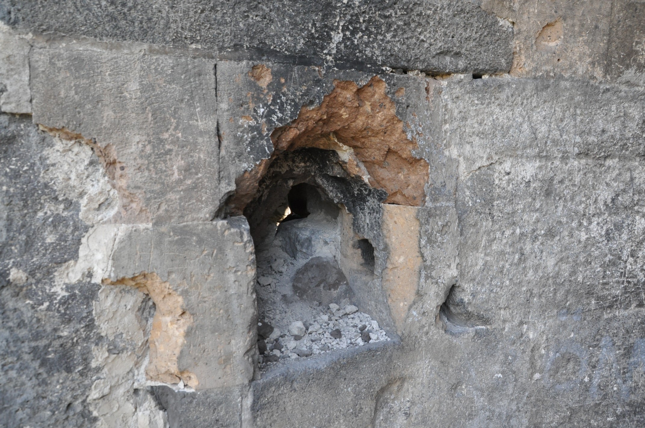 150-year-old Georgian Church in Turkish city of Kars looted