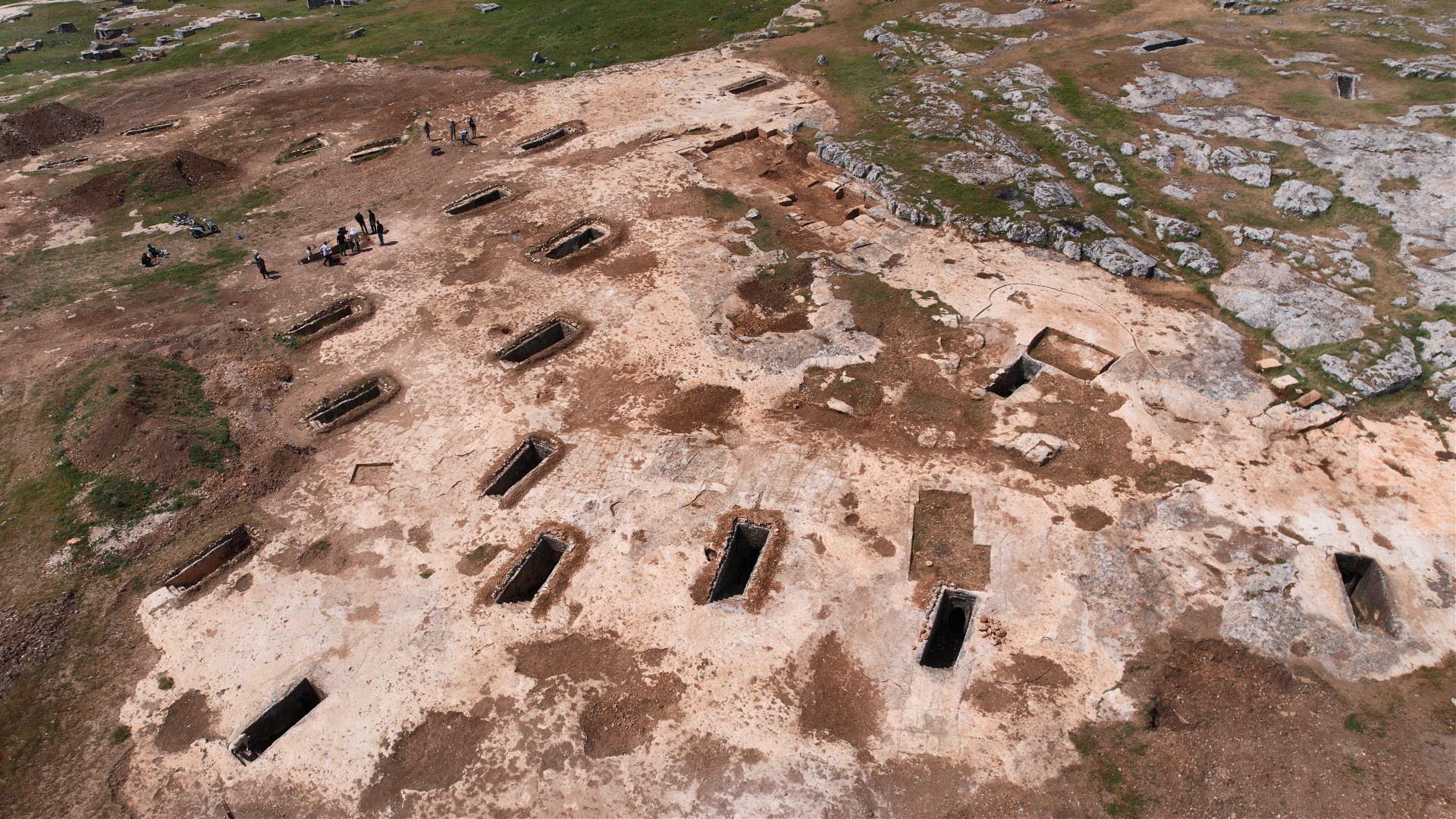 2000-year-old Turus Rock Tombs under excavation