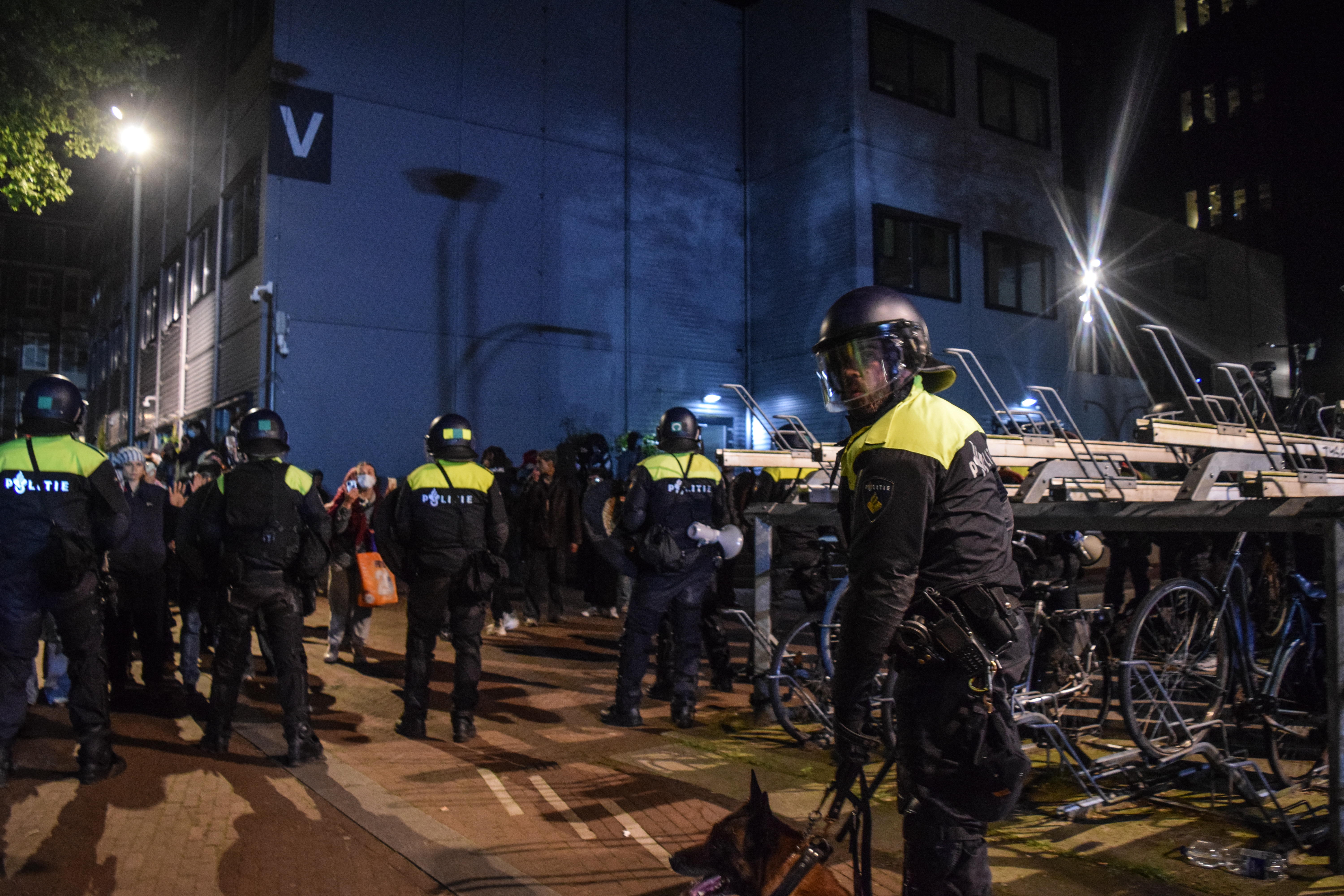 Dutch police end pro-Palestinian demonstrations, detain 130