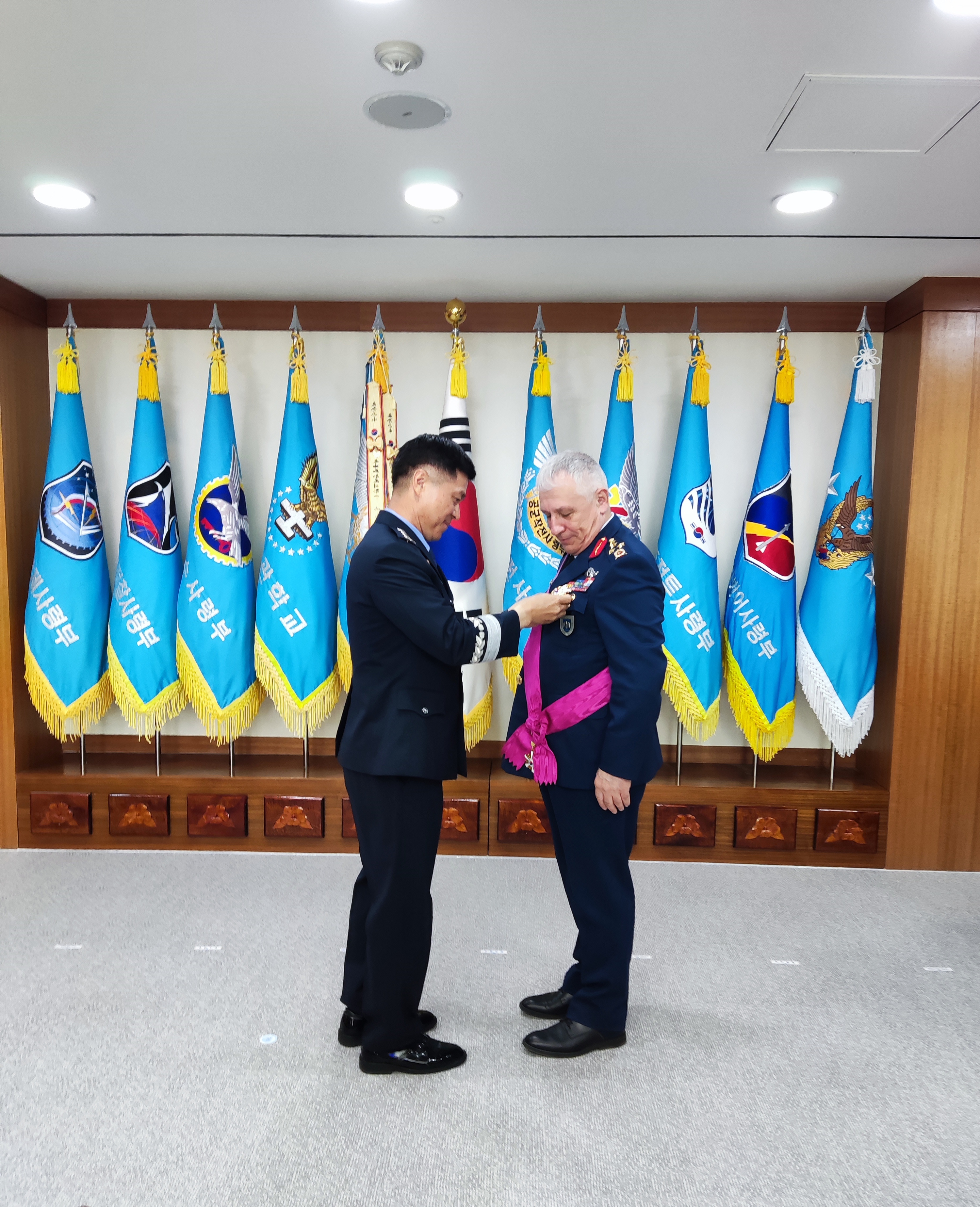 Turkish Air Force Commander Gen. Kadioglu visits South Korea