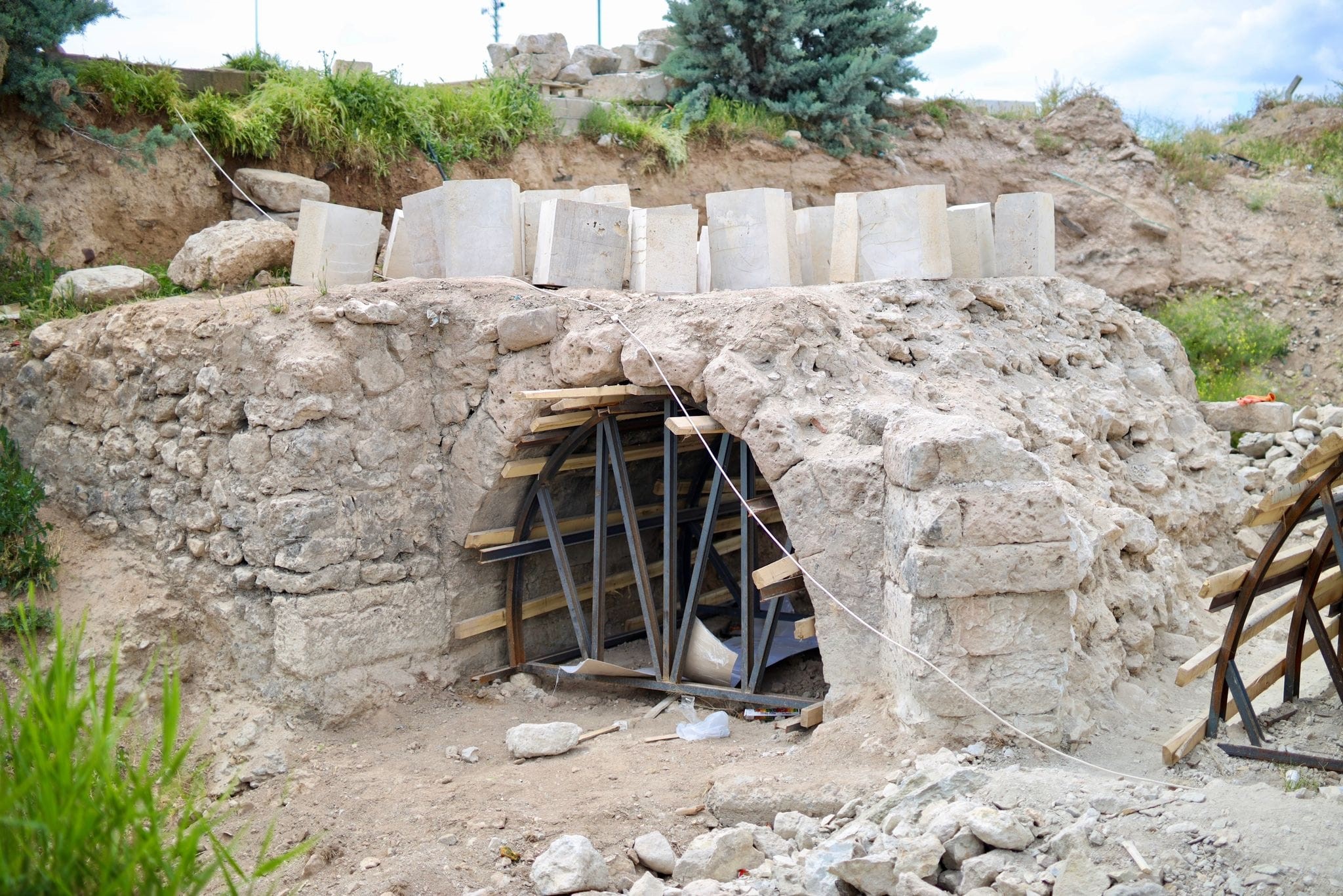 Restoration effort begins on historic bridge in Aksaray