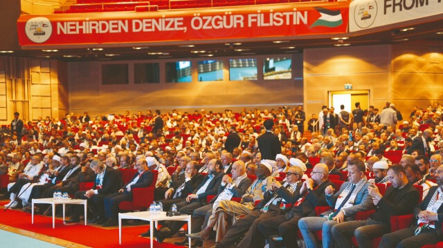 Hamas chief attends Palestine congress in Istanbul