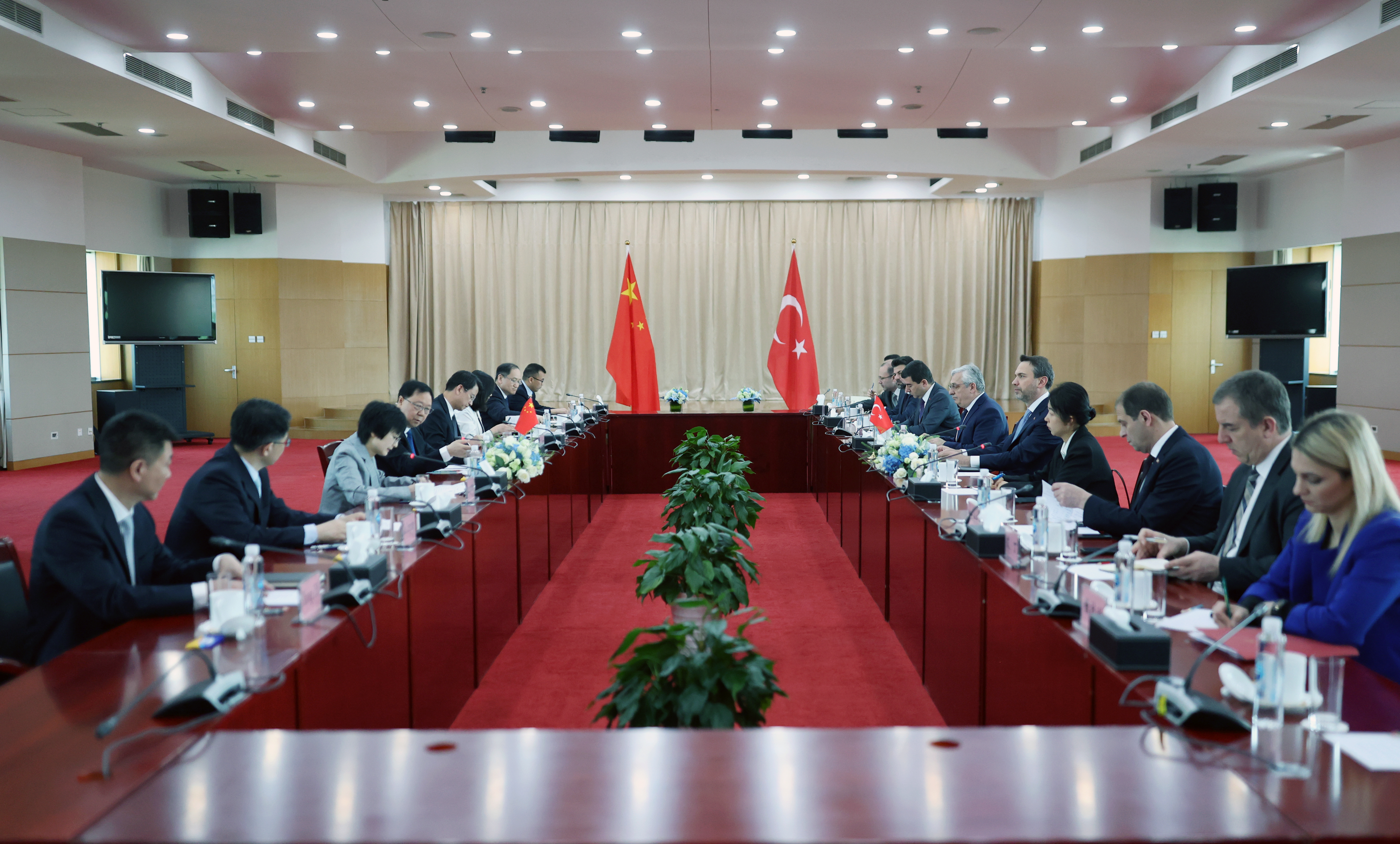 Türkiye, China sign energy transformation agreement