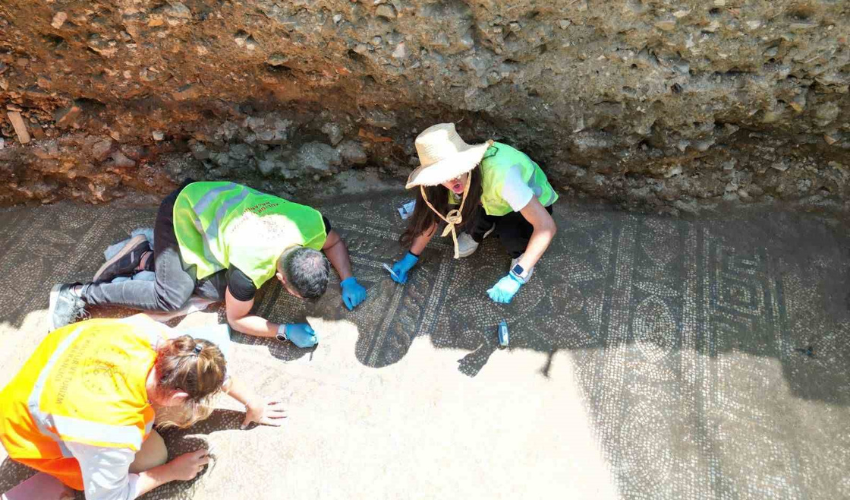 Centuries-old Muse Calliope's mosaic discovered in Antalya
