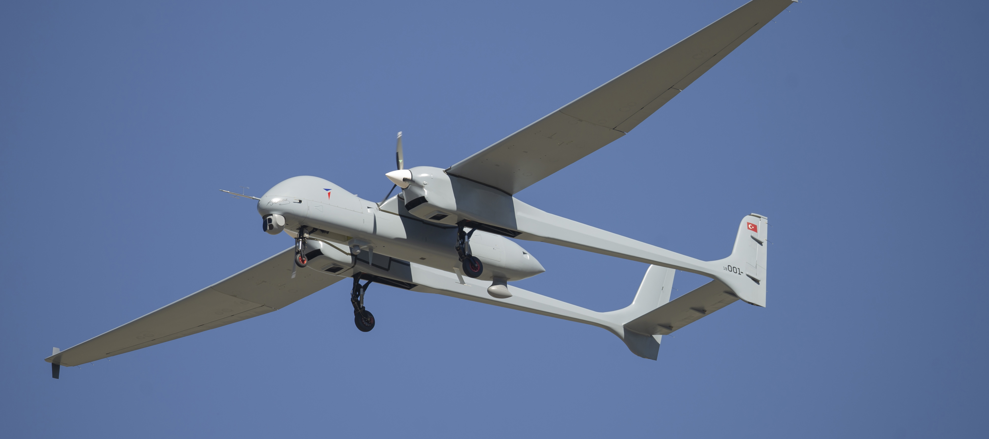 Aksungur UAV stuns with 24 kilometers Hagia Sophia shot